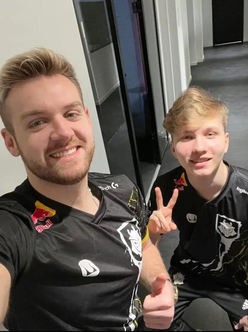 LEC赛区爆料人LEC_Wooloo在个人社交平台透露，LEC选手们的最低工资是6万欧每年